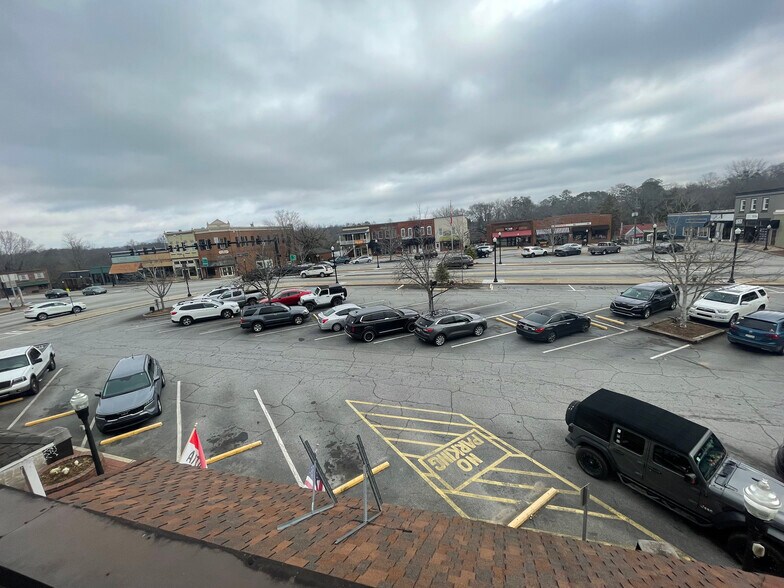 More Photos Of 1423 Washington St, Clarkesville Storefront Retail Office For Lease