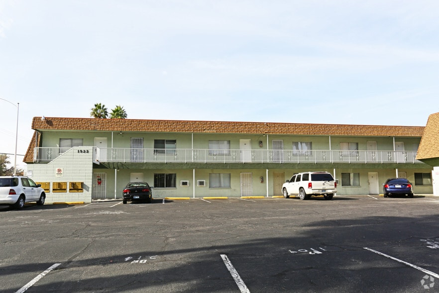 More Photos Of 1922 S Fairfield Ave, Las Vegas Apartments For Sale