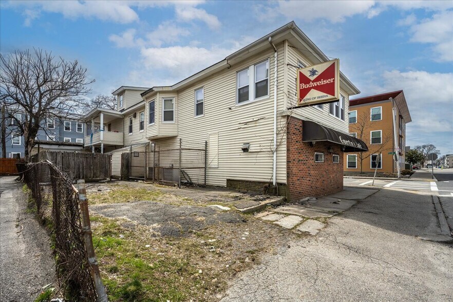 More Photos Of 73 Southgate St, Worcester General Retail For Sale