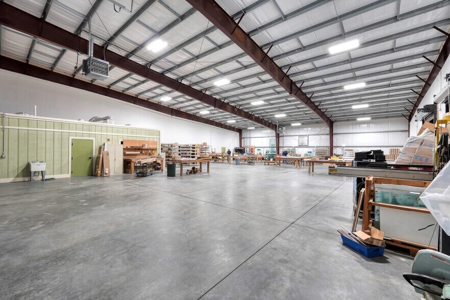 More Photos Of 3663 Southland Dr, Flowery Branch Warehouse For Sale