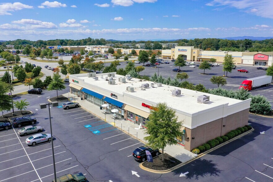 More Photos Of 225 Rolling Hills Cir, Easley Storefront Retail Office For Lease