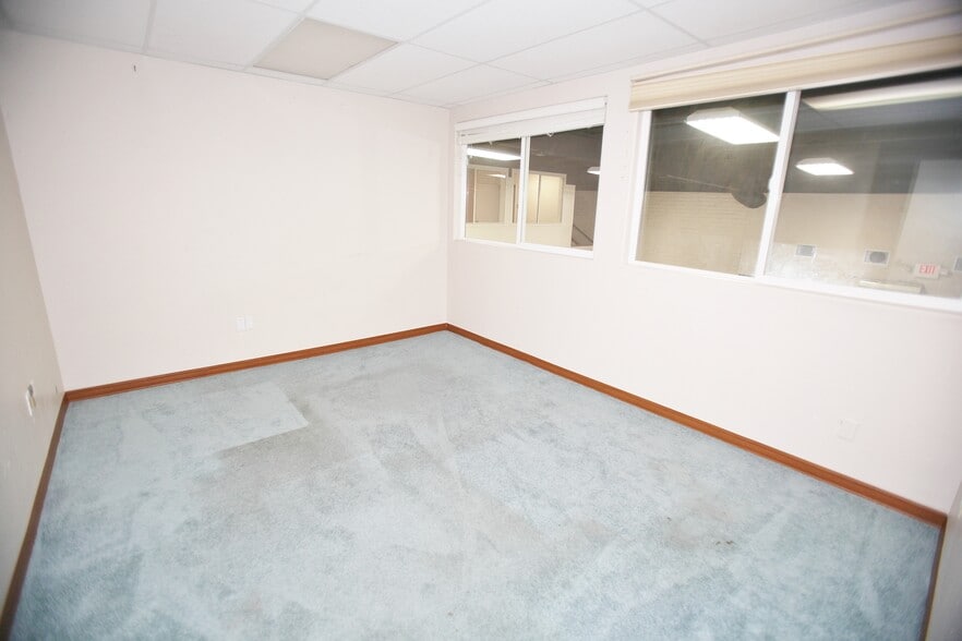 More Photos Of 2739 Castro Valley Blvd, Castro Valley Unknown For Lease