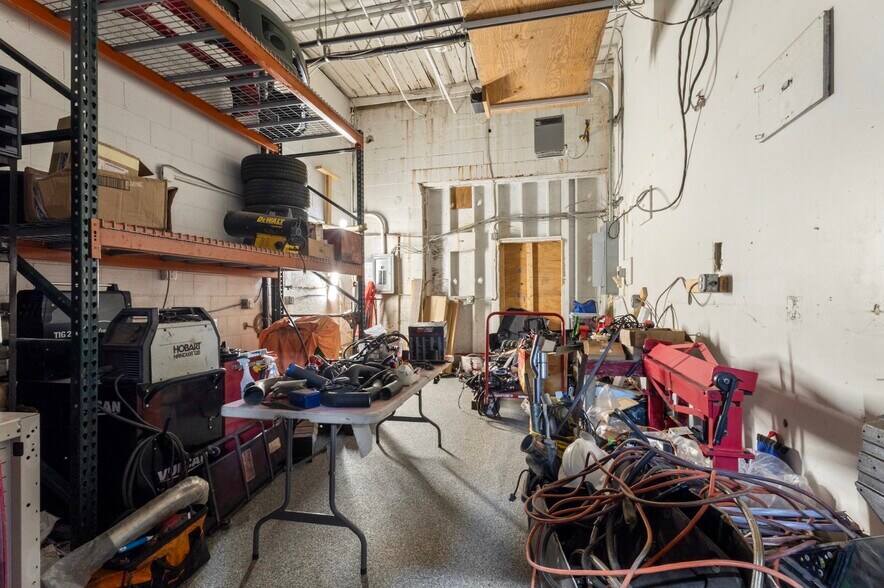 More Photos Of 80 Jackson Flat Rd, Hope Industrial For Sale