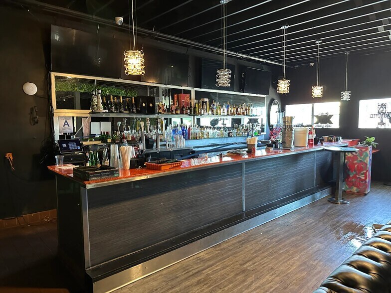 More Photos Of 4352-4360 N Sierra Way, San Bernardino Bar For Sale