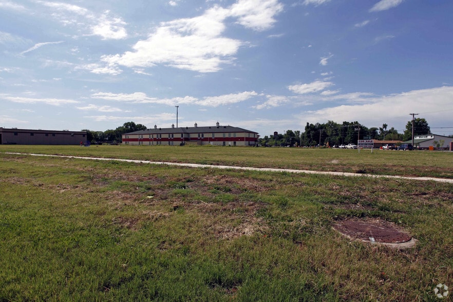 More Photos Of 1300 E Imhoff Rd, Norman Land For Sale