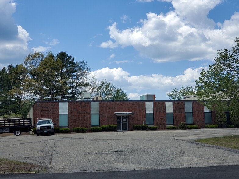 More Photos Of 11 Alpha Rd, Chelmsford Warehouse For Lease