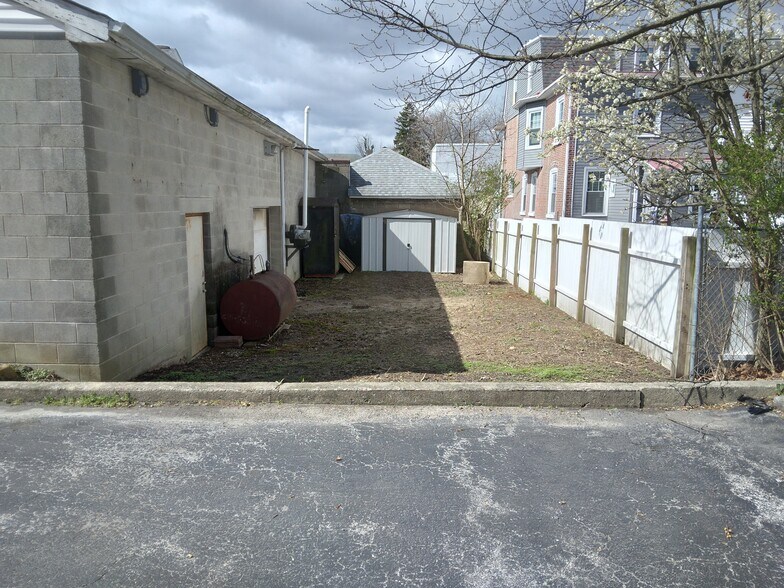 More Photos Of 108 Cricket Ave, Ardmore Auto Repair For Sale