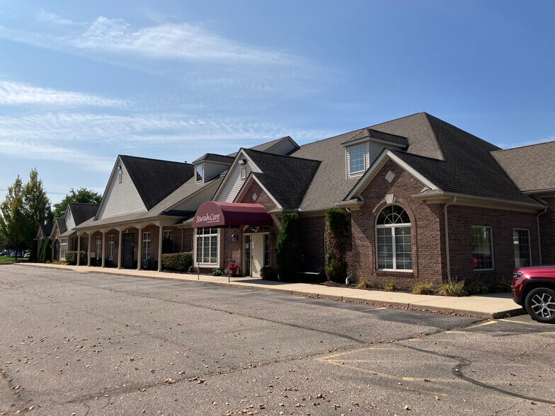 More Photos Of 13425 19 Mile Rd, Sterling Heights Medical For Lease