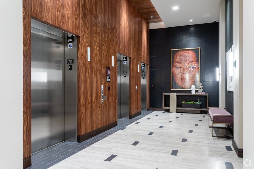 More Photos Of 140 SW Columbia St, Portland Apartments For Lease