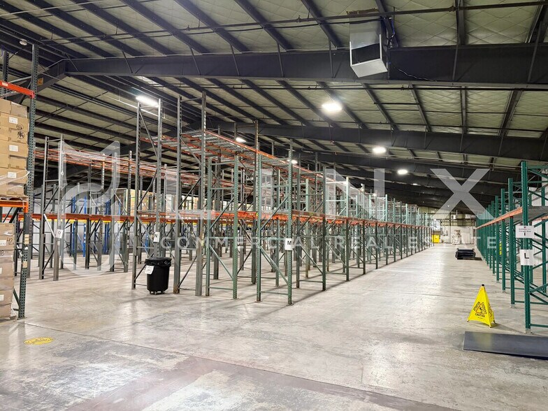 More Photos Of 444 N Industrial Dr, St George Distribution For Lease