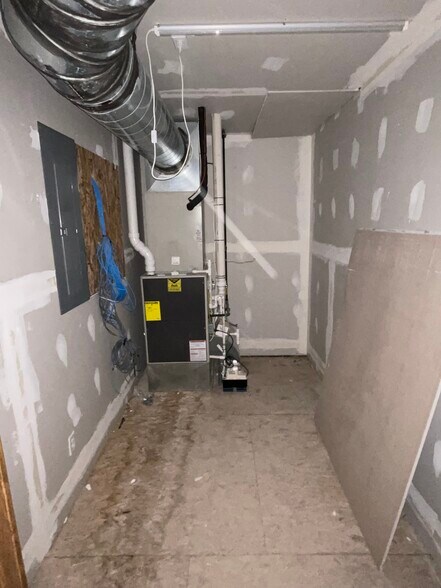 More Photos Of 67655 Banfield Rd, Saint Clairsville Industrial For Lease