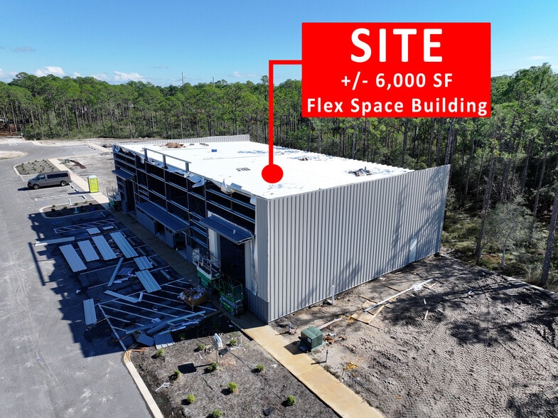 More Photos Of 334 Goldsby Rd, Santa Rosa Beach Showroom For Lease