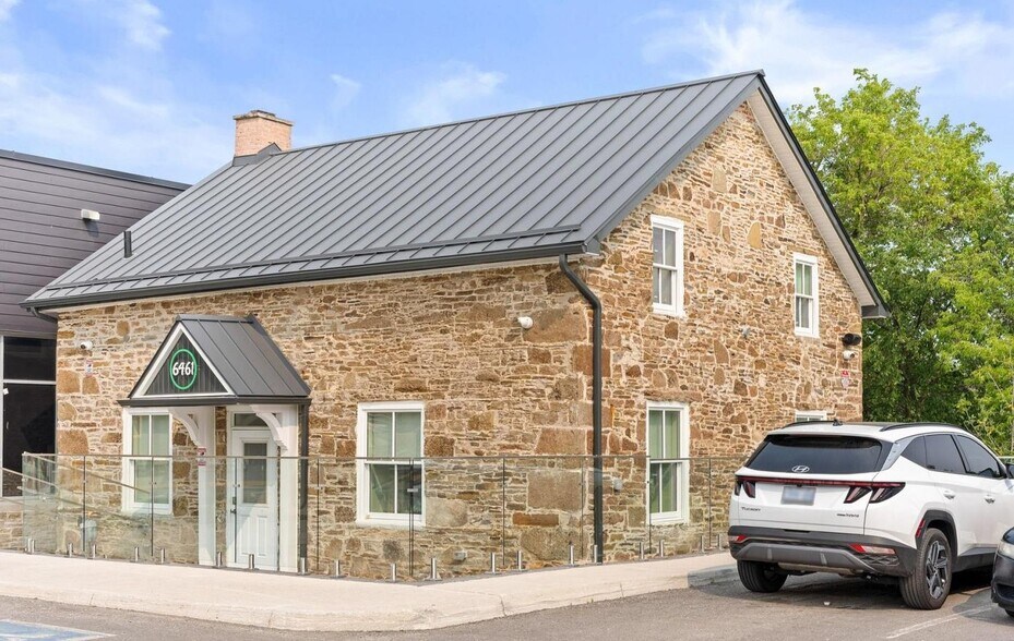 Primary Photo Of 6461 Mayfield Rd, Brampton Office For Sale