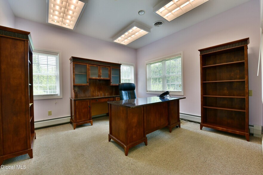 More Photos Of 410 Ridge Rd, Broadalbin Freestanding For Sale