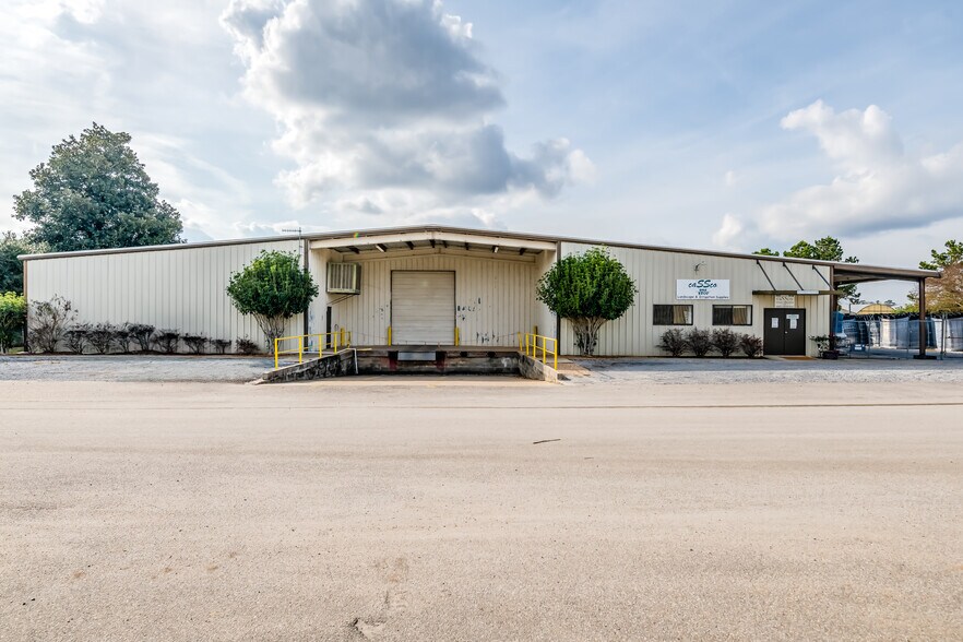More Photos Of 3601 Wetumpka Hwy, Montgomery Warehouse For Lease