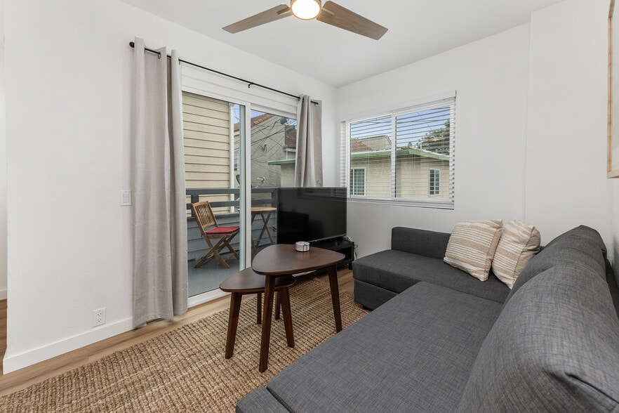 More Photos Of 813 Isthmus Ct, San Diego Apartments For Sale