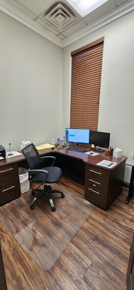 More Photos Of 2050 Mariner Dr, Las Vegas Medical For Sale