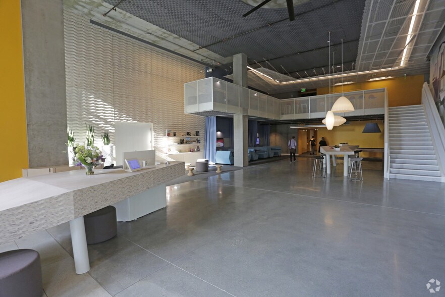 More Photos Of 5800 Bristol Pky, Culver City Office For Lease