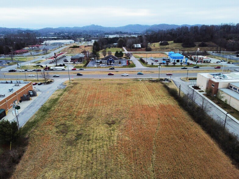 More Photos Of 2141 N Charles G Seivers Blvd, Clinton Land For Lease