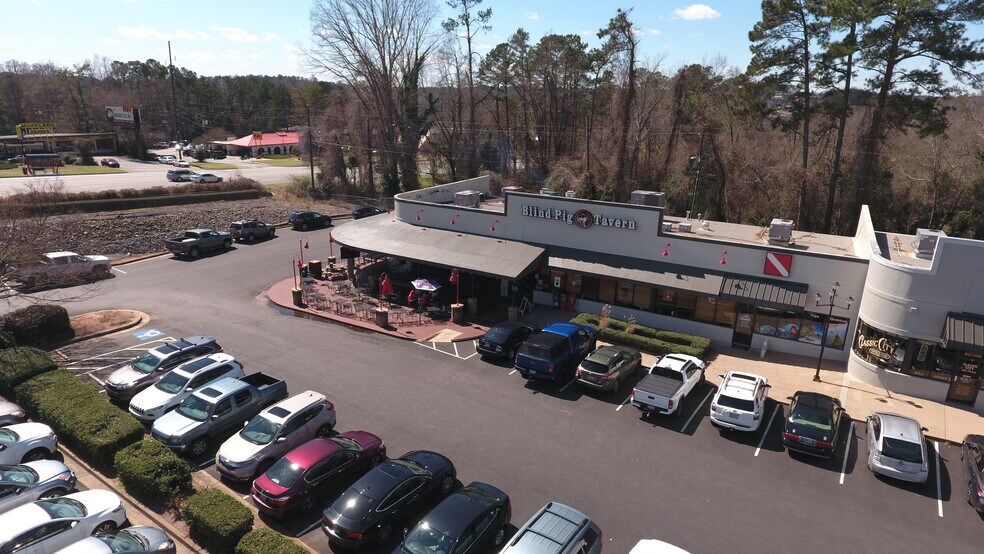 More Photos Of 2440 W Broad St, Athens Freestanding For Lease