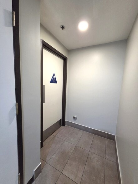 More Photos Of 5301 Truxtun Ave, Bakersfield Medical For Lease