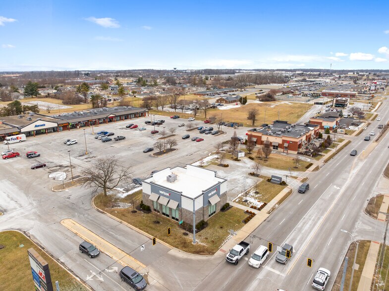 More Photos Of 1306 N State St, Greenfield Freestanding For Sale