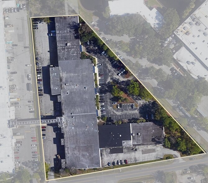 More Photos Of 6000-6030 Bowdendale Ave, Jacksonville Warehouse For Lease