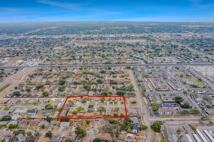 More Photos Of 3701-3740 Thornberry Ct, Corpus Christi Apartments For Sale