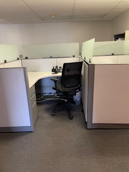 More Photos Of 44 Executive Blvd, Elmsford Loft Creative Space For Lease