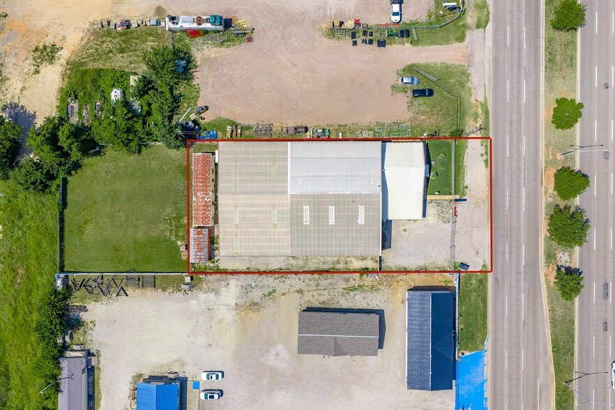 More Photos Of 6209 S Shields Blvd, Oklahoma City Manufacturing For Sale