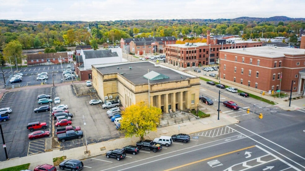 More Photos Of 85 E Main St, Newark Freestanding For Sale