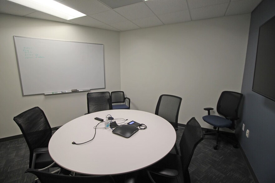 More Photos Of 3500 E Coliseum Blvd, Fort Wayne Office For Lease