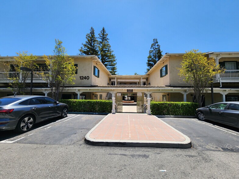 Primary Photo Of 1240 S Westlake Blvd, Westlake Village Medical For Sale