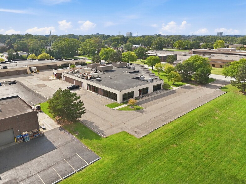 Primary Photo Of 15201 Mercantile Dr, Dearborn Light Manufacturing For Sale