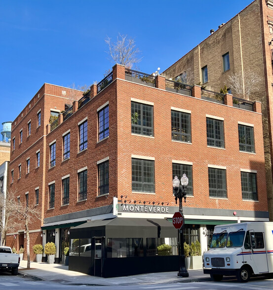 Primary Photo Of 1020 W Madison St, Chicago Restaurant For Lease