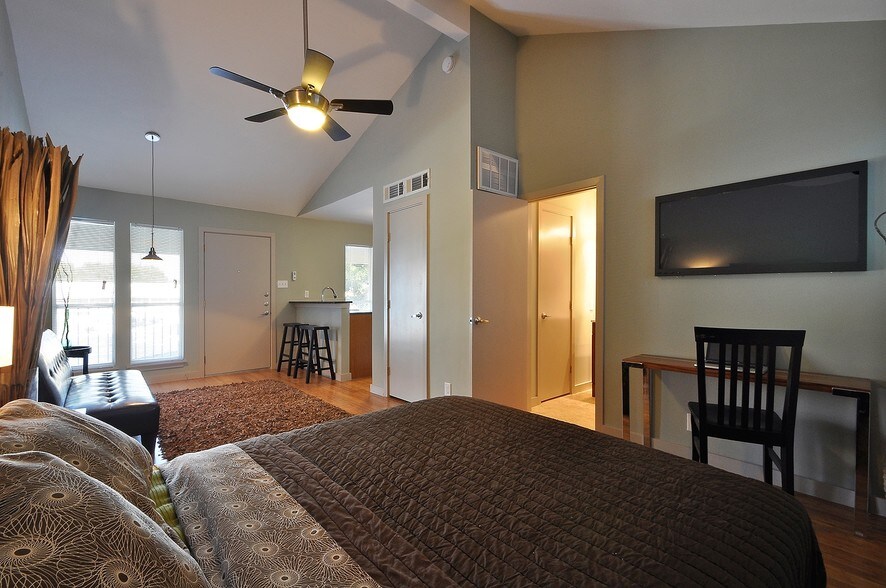 More Photos Of 2523 Durwood St, Austin Apartments For Sale