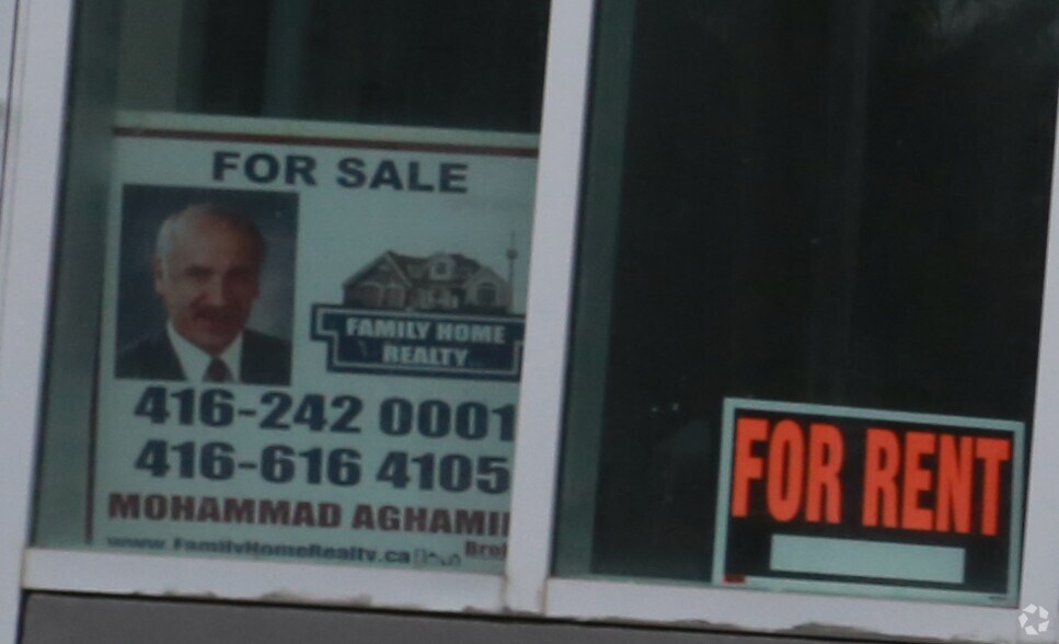 More Photos Of 8763 Bayview Ave, Richmond Hill Apartments For Sale