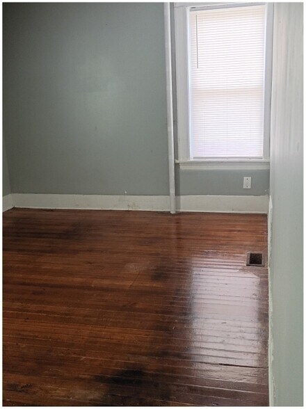 More Photos Of 1282-1292 S Main St, Palmer Apartments For Sale