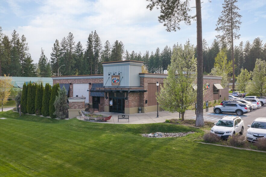 More Photos Of 405 W Canfield Ave, Coeur d'Alene Restaurant For Sale