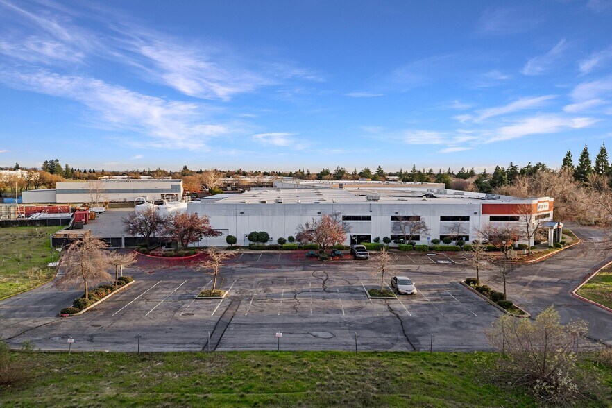 More Photos Of 435 Otterson Dr, Chico Manufacturing For Sale