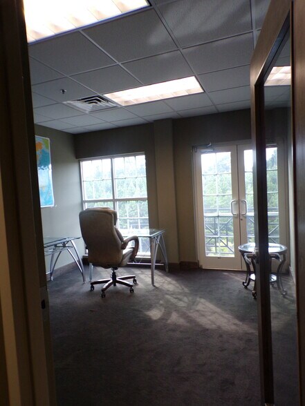 More Photos Of 19720 Jetton Rd, Cornelius Office For Lease