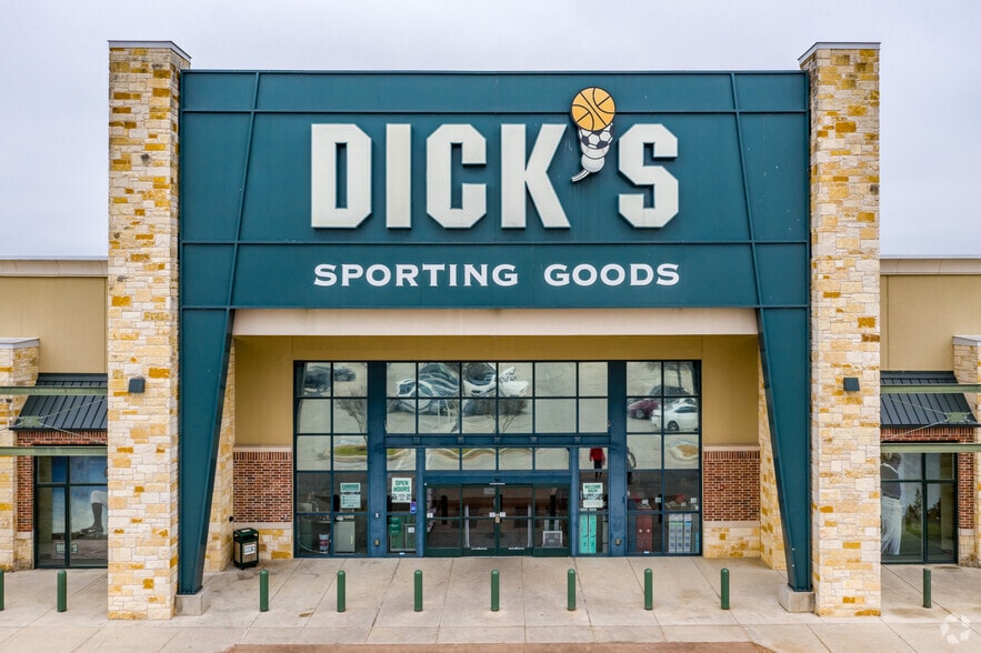 More Photos Of 161 Creekside Way, New Braunfels Unknown For Lease