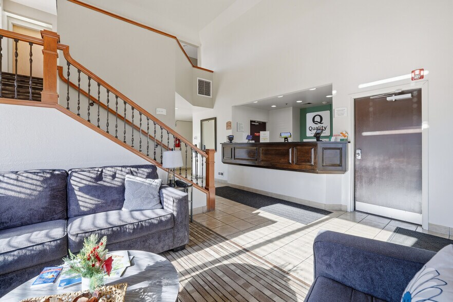 More Photos Of 1575 S Meridian Rd, Meridian Hotel For Sale