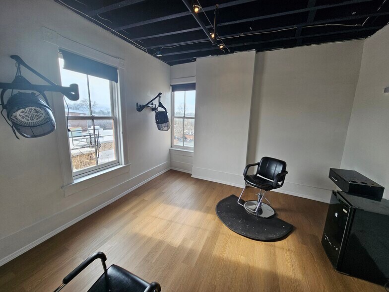 More Photos Of 439-451 S Broad St, Trenton Office For Lease