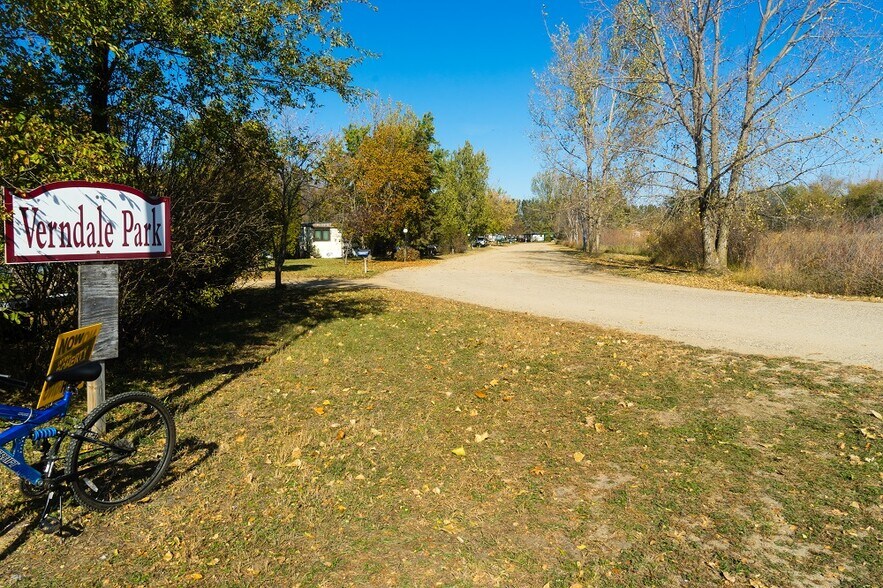 More Photos Of 102 NE Clark Dr, Verndale Manufactured Housing Mobile Home Park For Sale