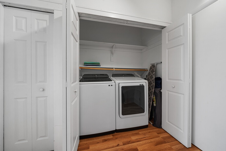 More Photos Of 973 N Harbor City Blvd, Melbourne Specialty For Sale