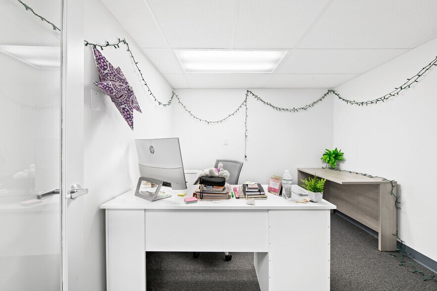 More Photos Of 1231 NE 8th Ave, Fort Lauderdale Office For Lease