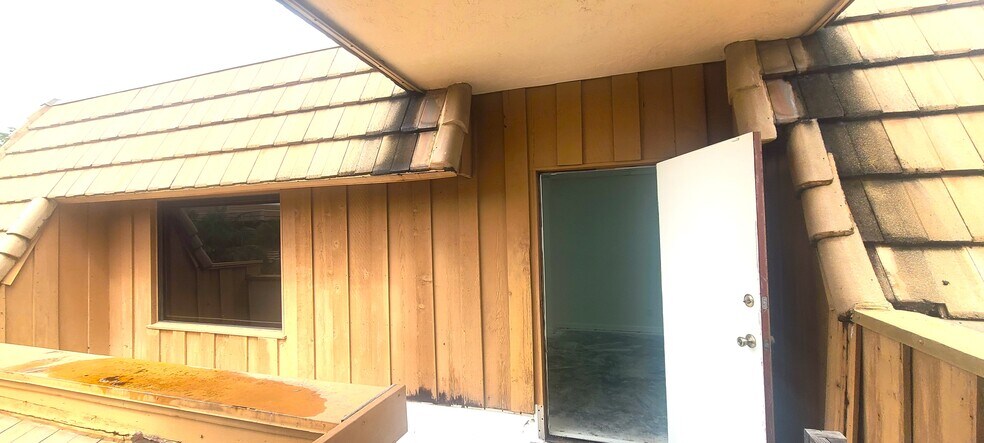 More Photos Of 7800 W Oakland Park Blvd, Sunrise Medical For Sale