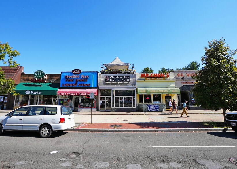 More Photos Of 3421 Connecticut Ave NW, Washington Restaurant For Sale