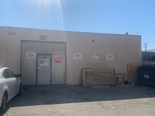 More Photos Of 6728-6732 San Fernando Rd, Glendale Showroom For Lease